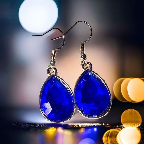 Deep Blue CZ Gemstones in 925 Silver-Plated Earrings - Picture 6 of 6